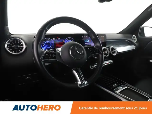 Mercedes-Benz Eqb view 11