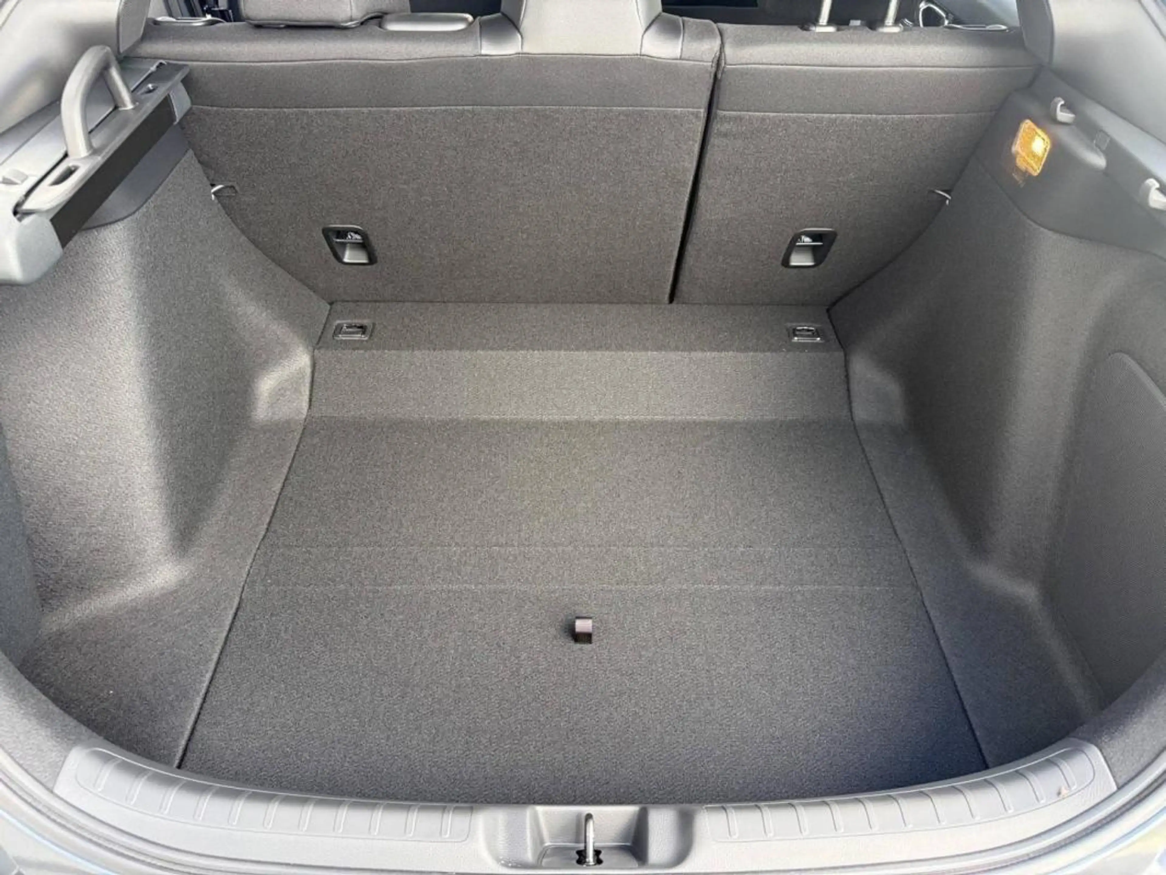 Honda Civic 2.0 i-MMD 184ch e:HEV Sport — photo 13