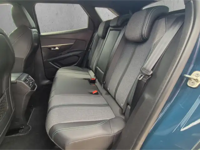 Peugeot 3008 view 8