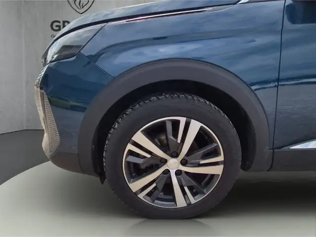 Peugeot 3008 view 11