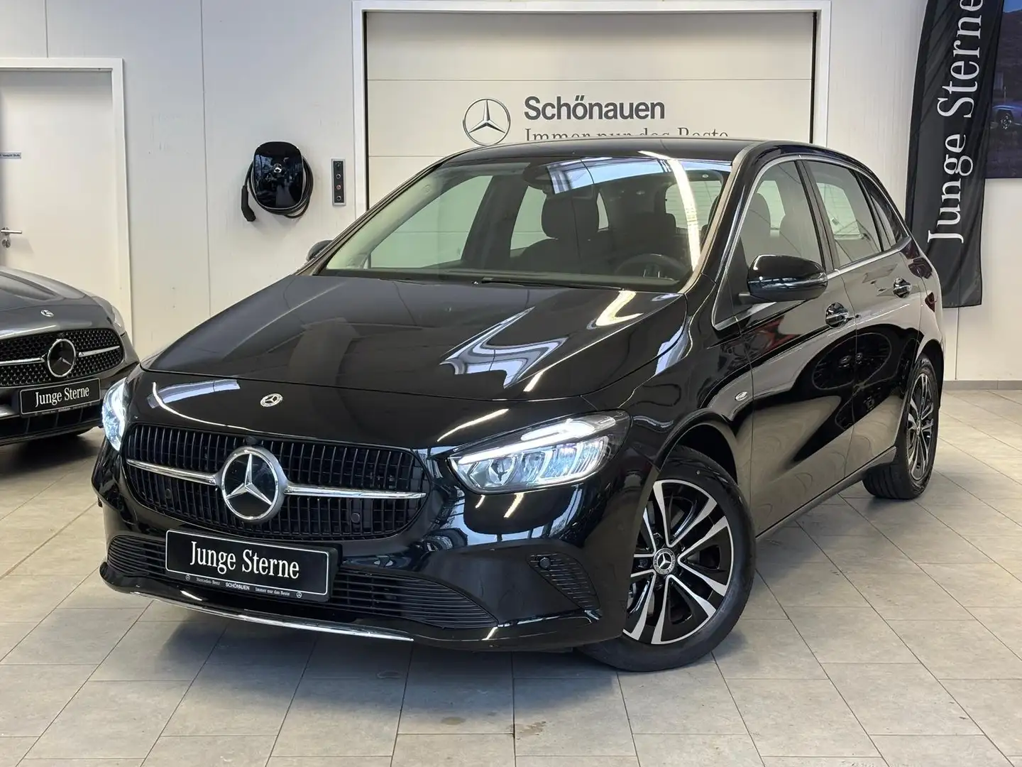 Mercedes-Benz B 250 e Progressive AHK+KAMERA+KEYLESS+LED+EASYPK Schwarz - 1