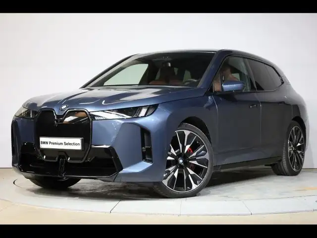 BMW iX xDrive45 Kit M Sport
