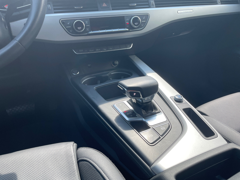 Audi A4 40TFSI quattro S-trc HUD 360° Leder LED — photo 8