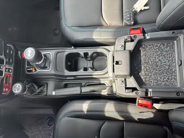 Jeep Wrangler view 15