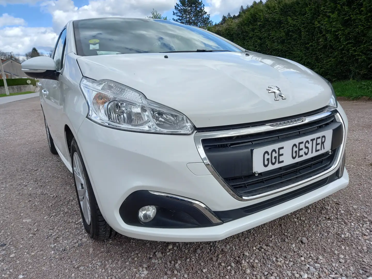 Peugeot 208 1.5 BLUEHDI 100 PREMIUM PACK GPS 2 PLACES 58779 km Weiß - 2