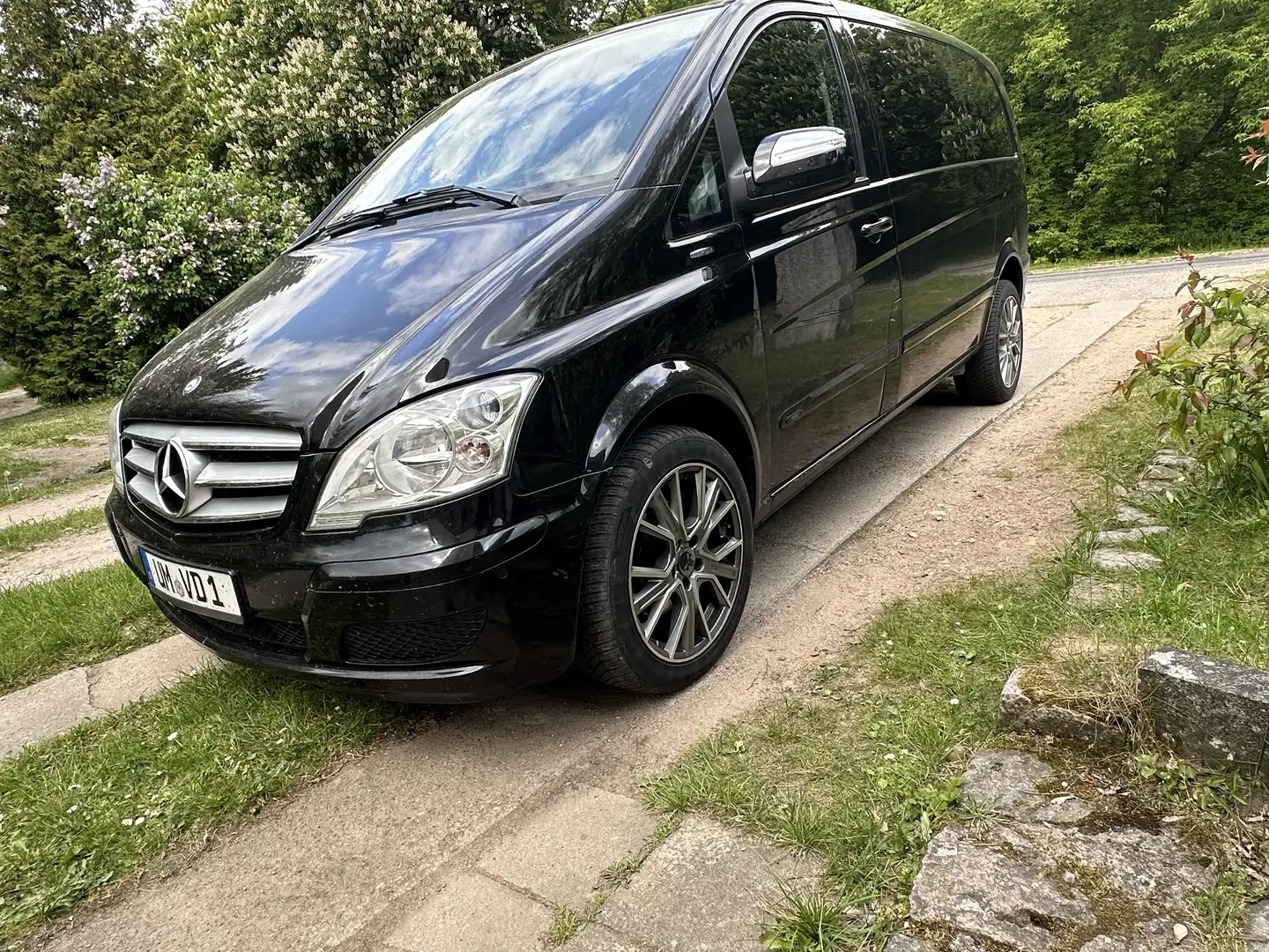 Mercedes-Benz Viano 2.2 CDI DPF kompakt | AHK | 8-Sitzer | CarPlay Noir - 1