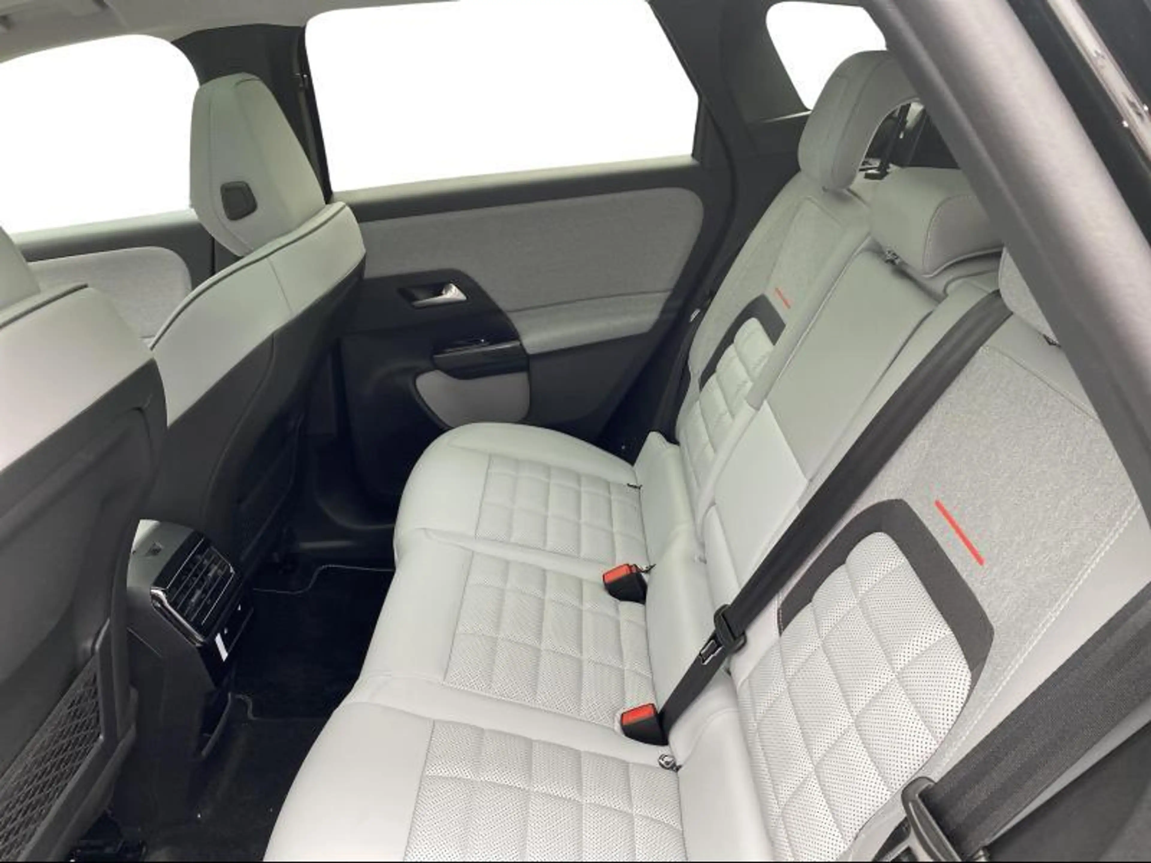 Citroen C5 Aircross Max — photo 11