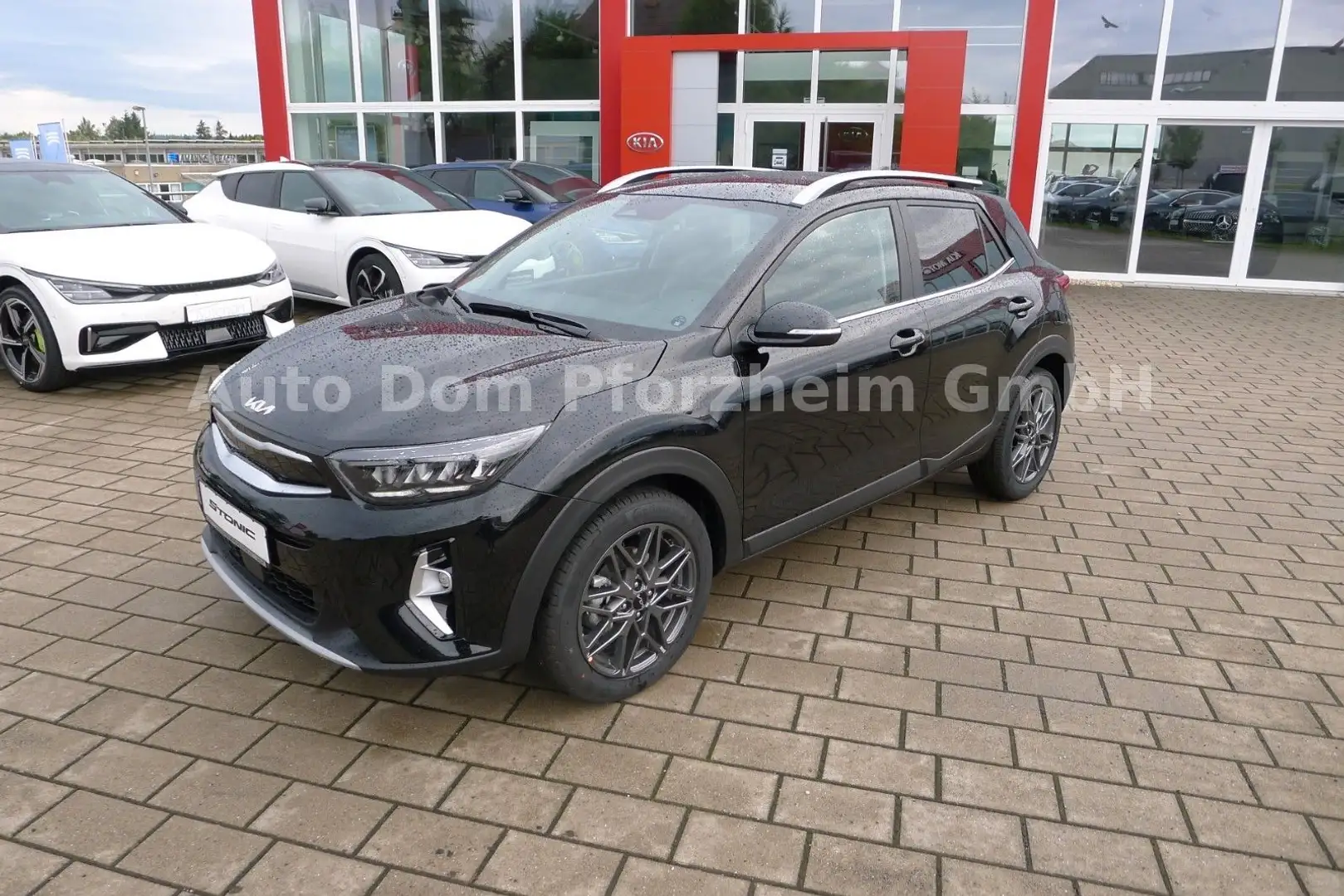 Kia Stonic 1.0 T-GDI 48V 120  Nightline Edition/Navi Schwarz - 1