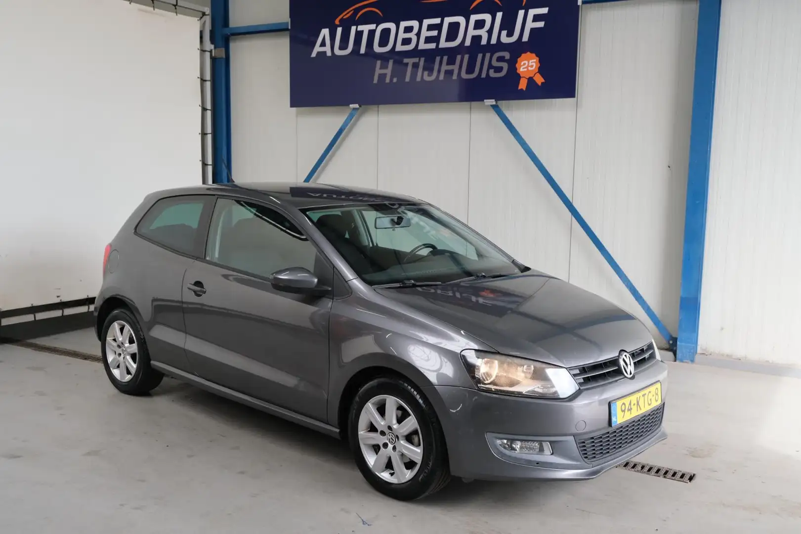 Volkswagen Polo 1.6 TDI Highline Gris - 1