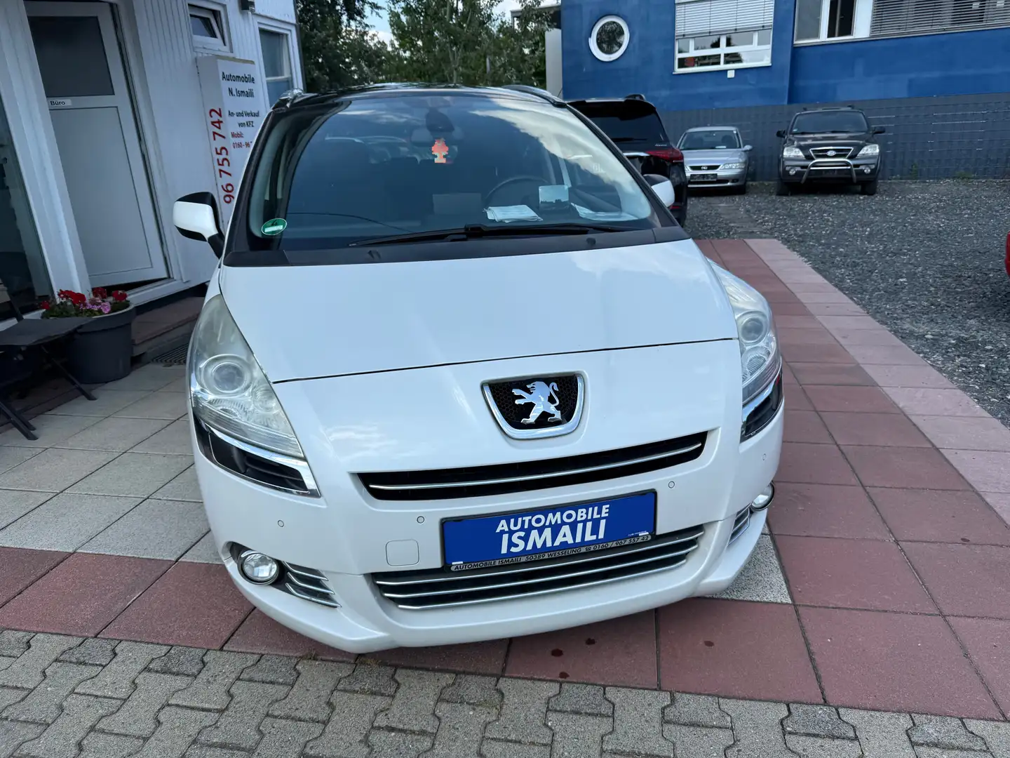 Peugeot 5008 Allure Automatik 7 Sitze Panorama Dach Weiß - 1