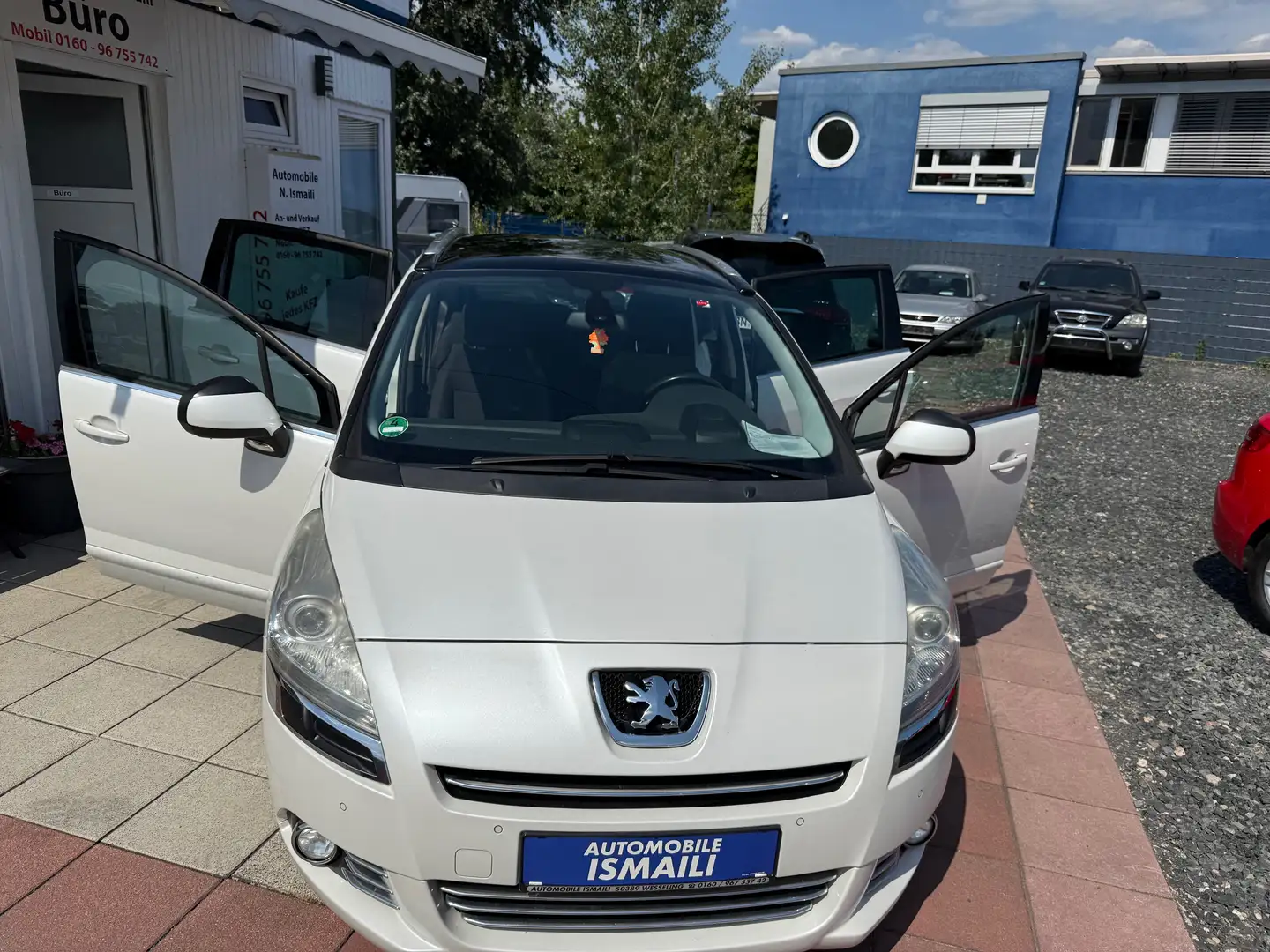 Peugeot 5008 Allure Automatik 7 Sitze Panorama Dach Wit - 2
