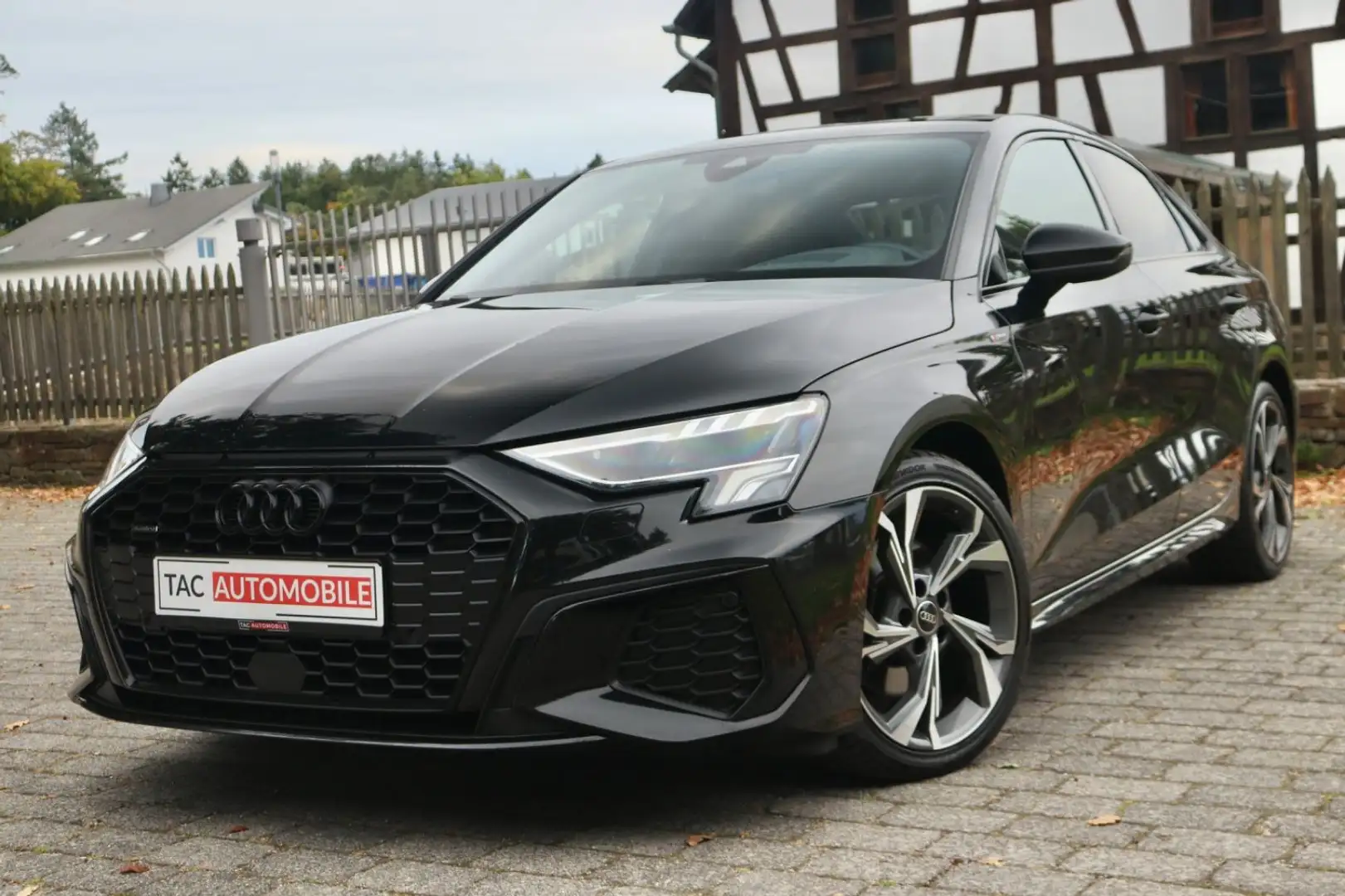 Audi A3 Lim 40TDI quattro S line HUD B&O ACC KAMERA Noir - 1
