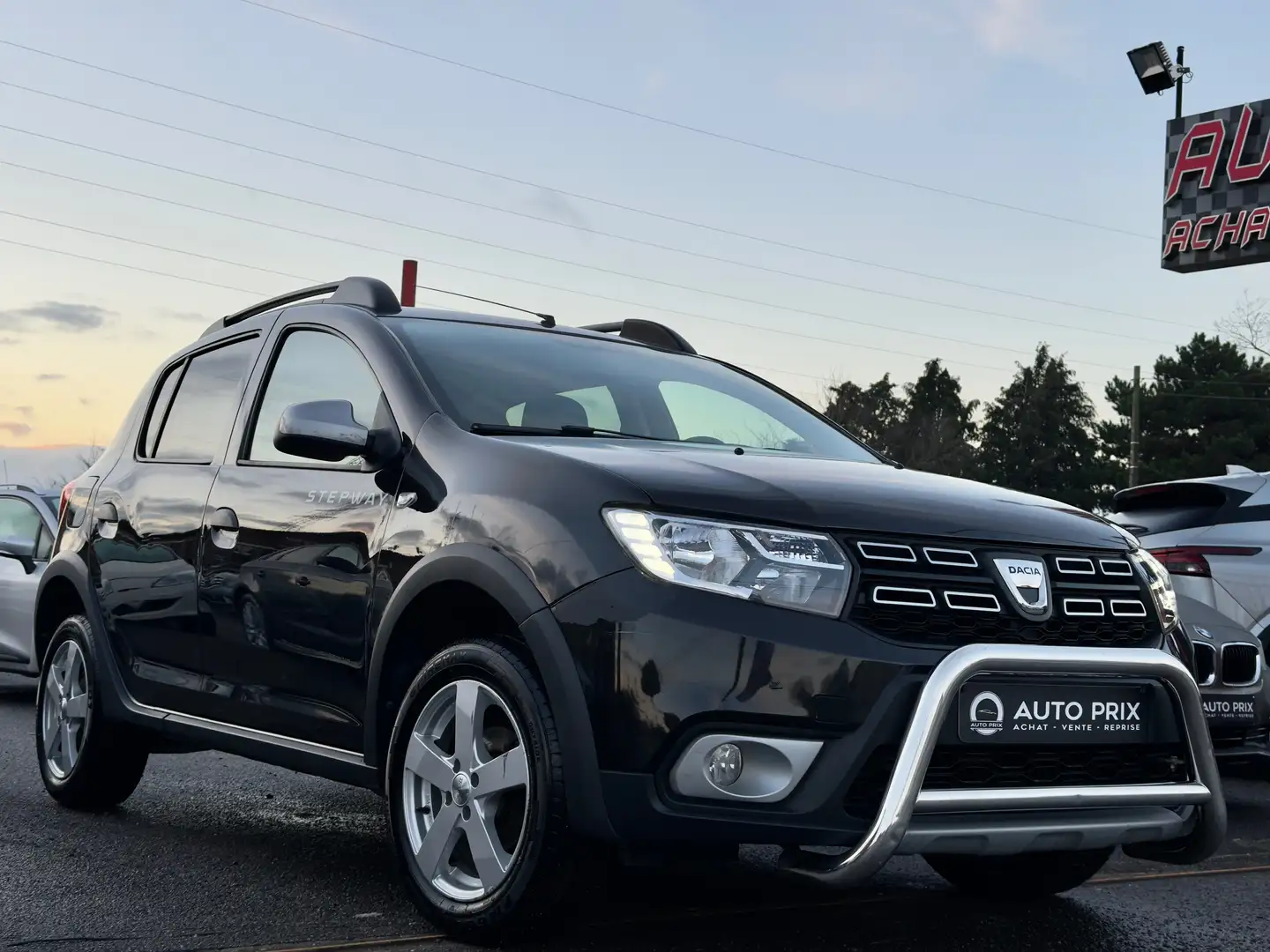 Dacia Sandero 0.9 TCe Stepway Techroad Navi PDC Clim Cruise Schwarz - 2