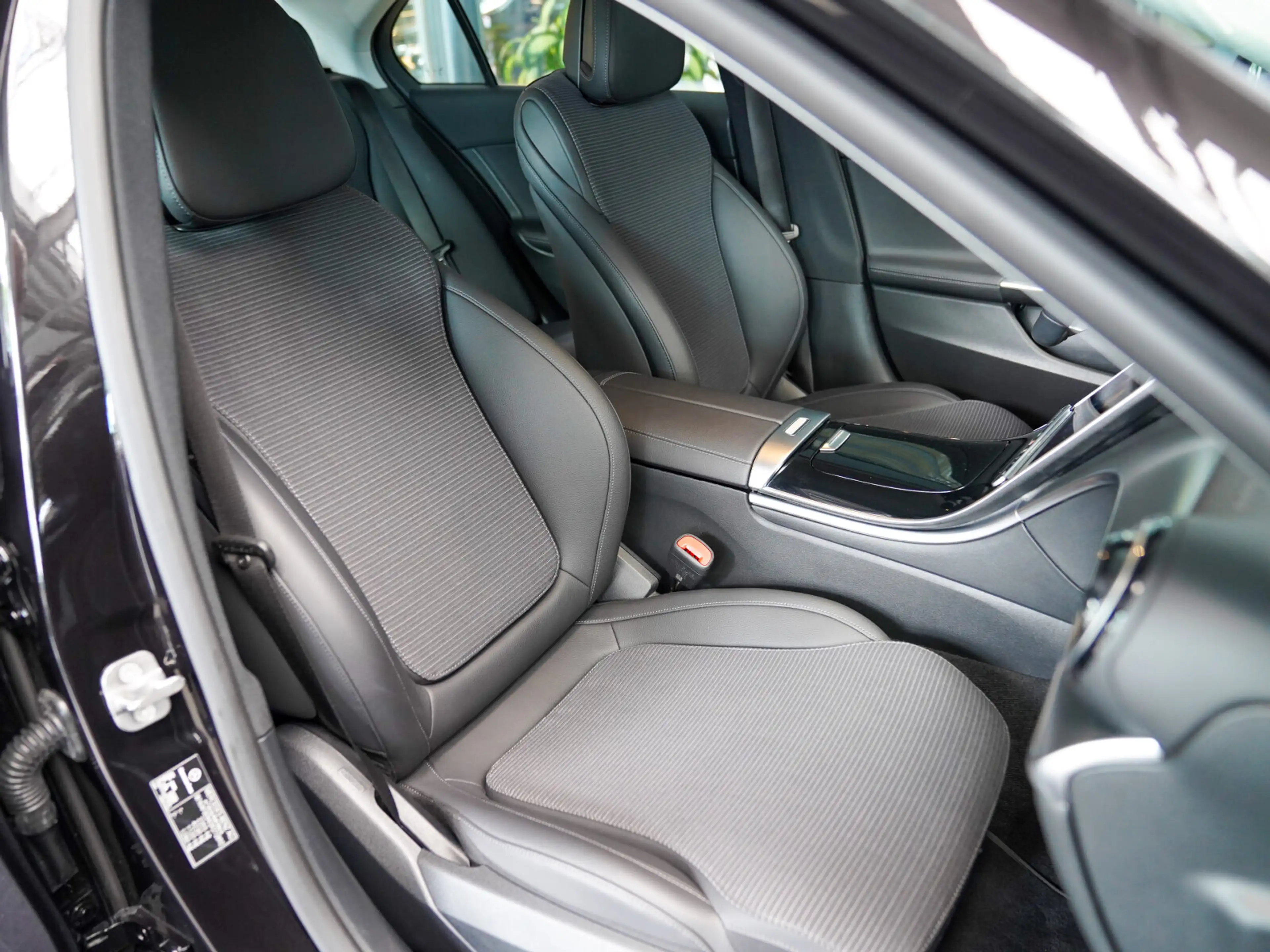 Mercedes-Benz C 220 d AVANTGARDE Totwinkel Lenkradheizung DAB — photo 8