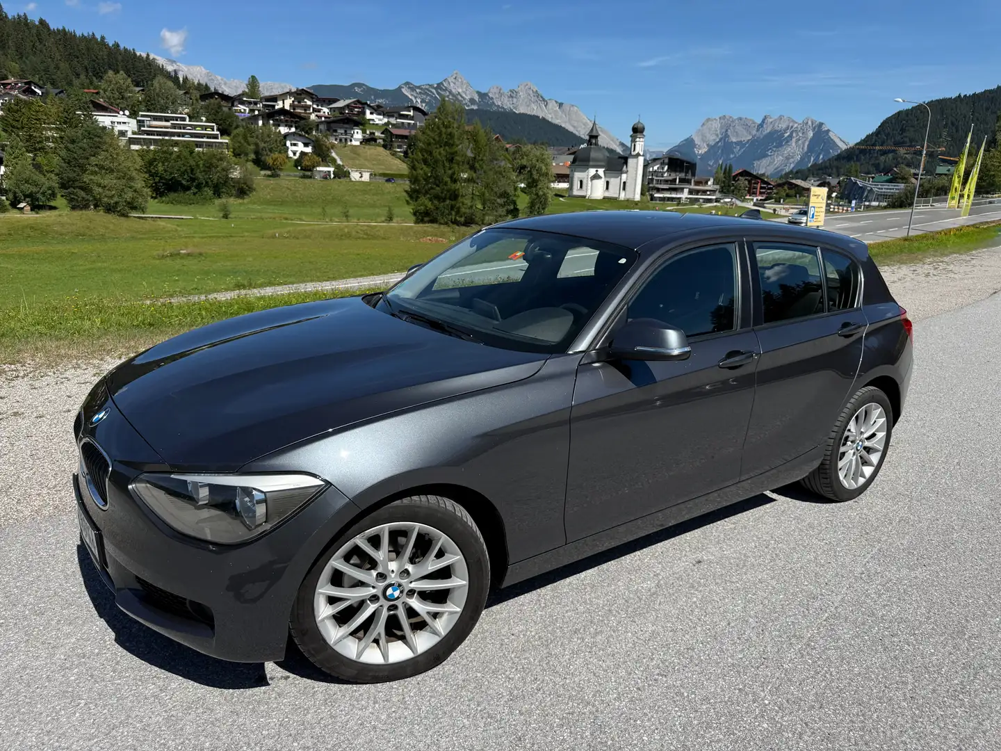 BMW 116 116i Grau - 1