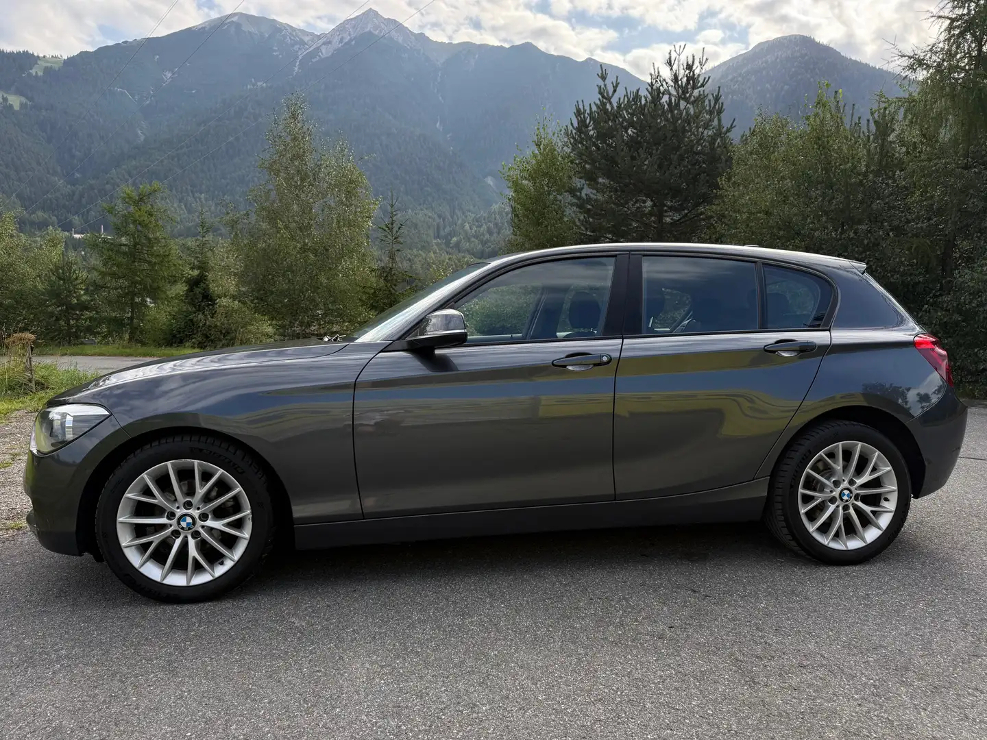 BMW 116 116i Grau - 1