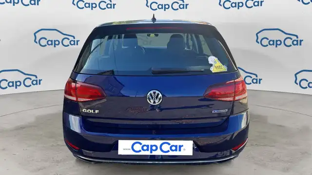 Volkswagen Golf view 3