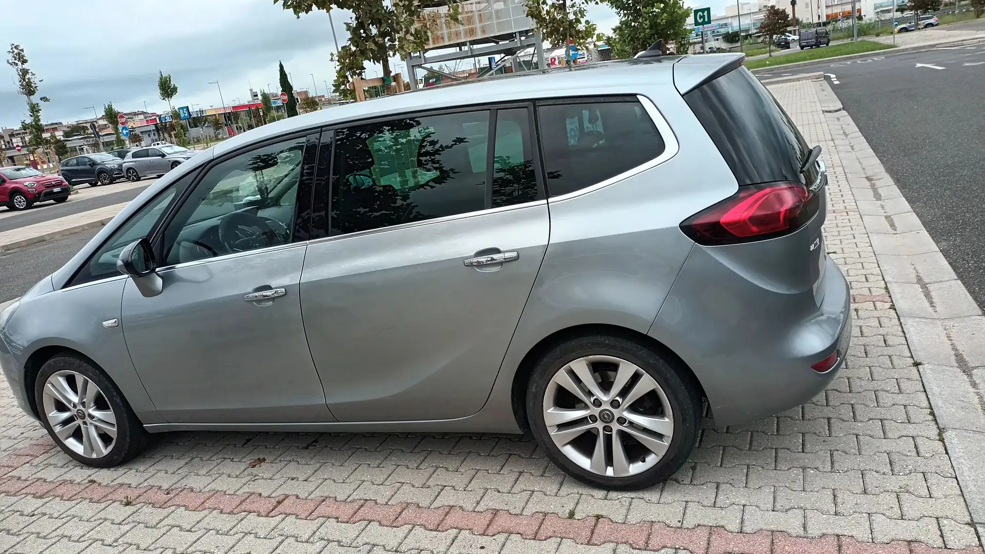 Opel Zafira Tourer Zafira III Tourer 2.0 cdti Cosmo 130cv Grigio - 2