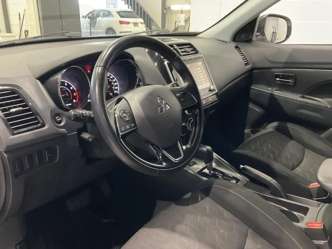 Mitsubishi RVR снимка Mitsubishi RVR
