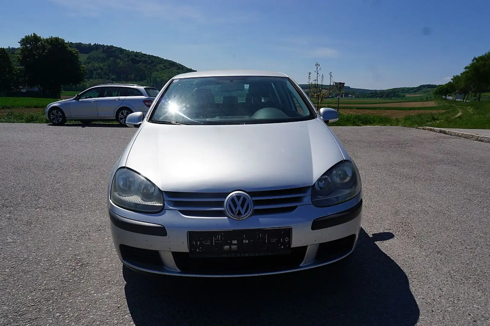 Volkswagen Golf Trendline 1,4 Grau - 1