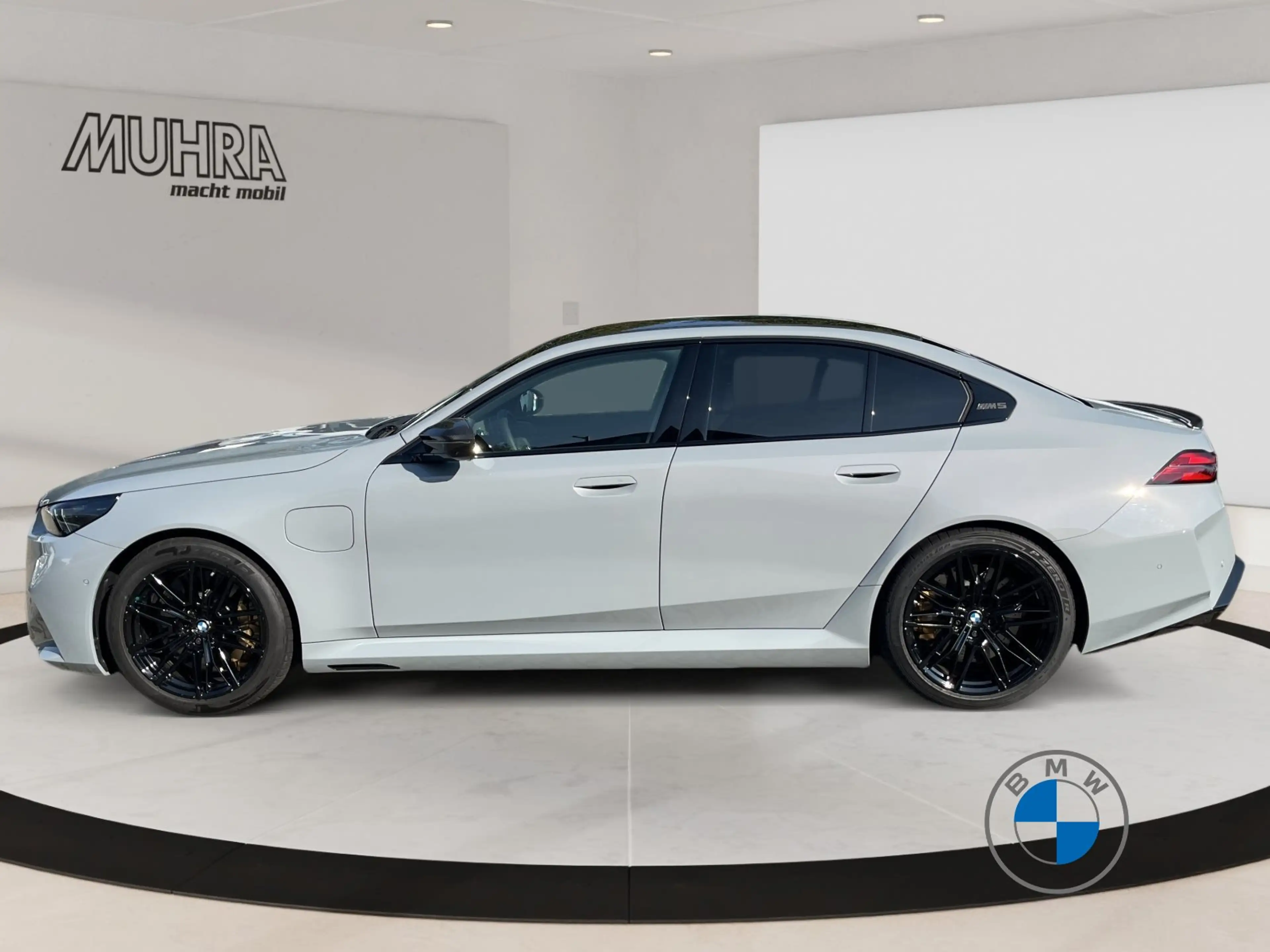 BMW M5 Limousine 20"/21" Carbon Keramik DA Prof. B&W — photo 3
