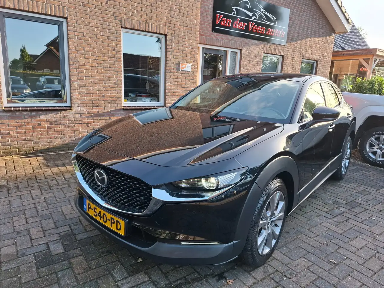 Mazda CX-30 2.0 e-SkyActiv M Hybrid. Leder, camera, bose, crui