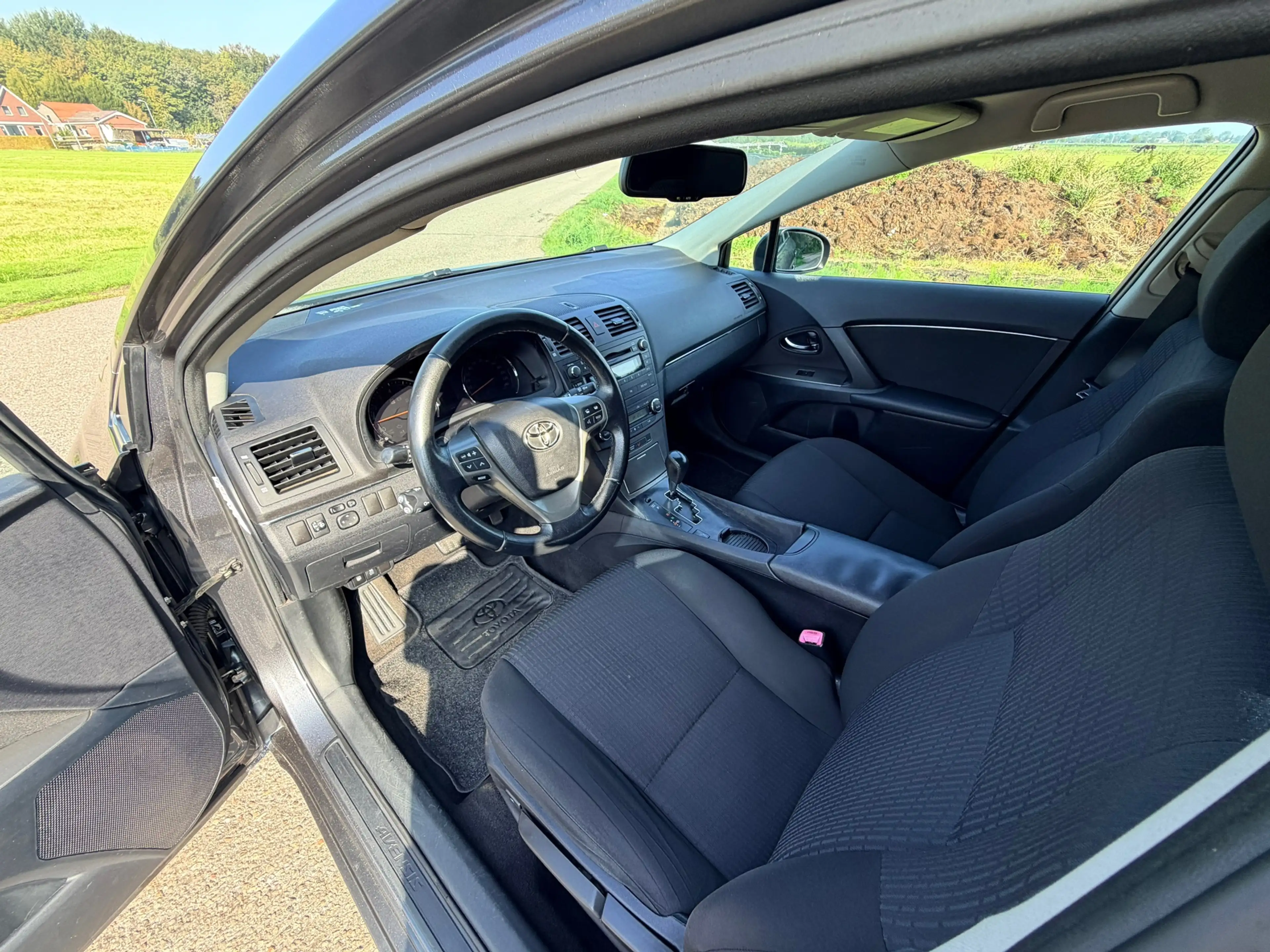 Toyota Avensis Wagon 1.8 VVTi Dynamic Automaat Clima Cruise Contr — photo 6