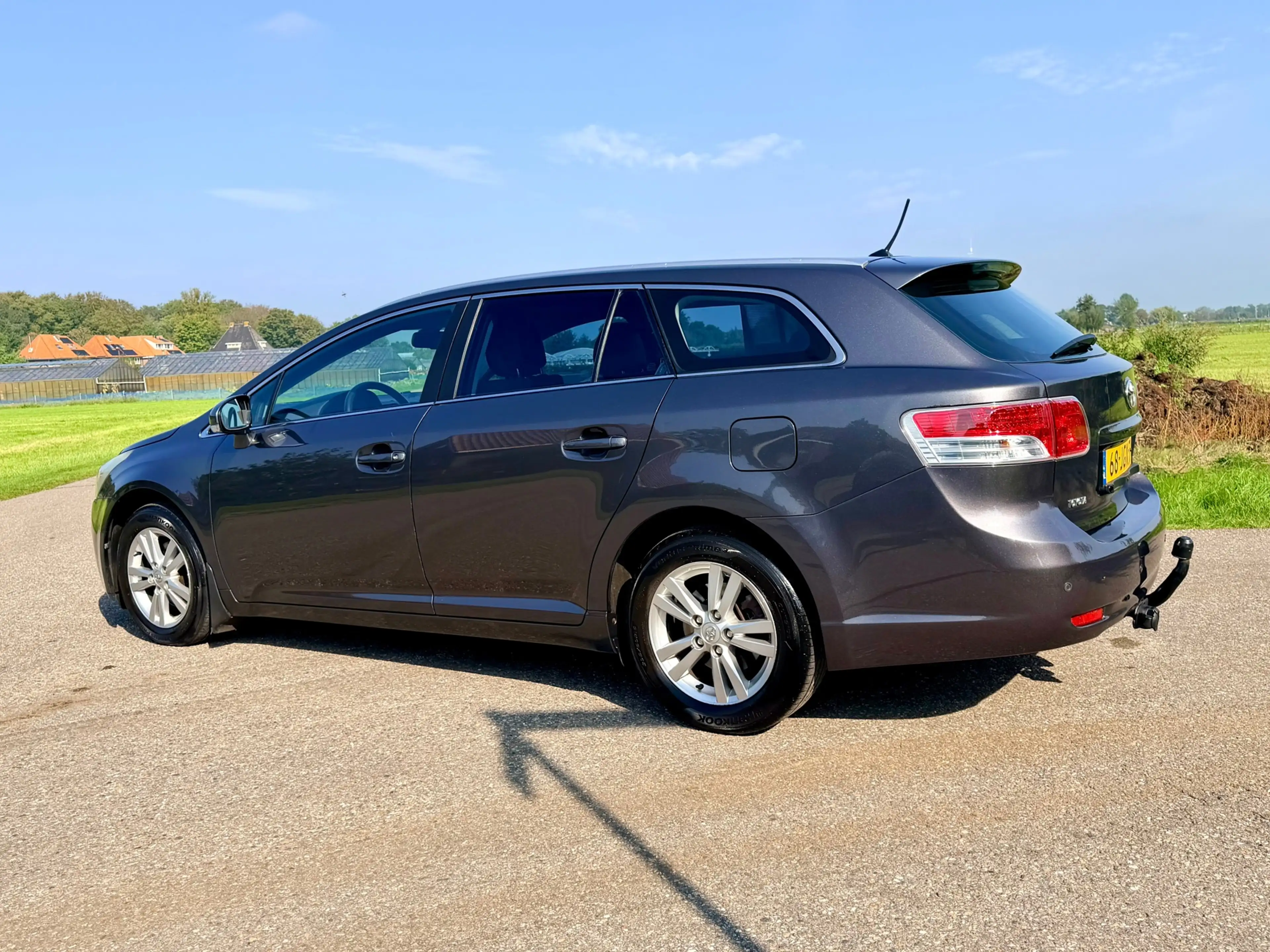 Toyota Avensis Wagon 1.8 VVTi Dynamic Automaat Clima Cruise Contr — photo 13