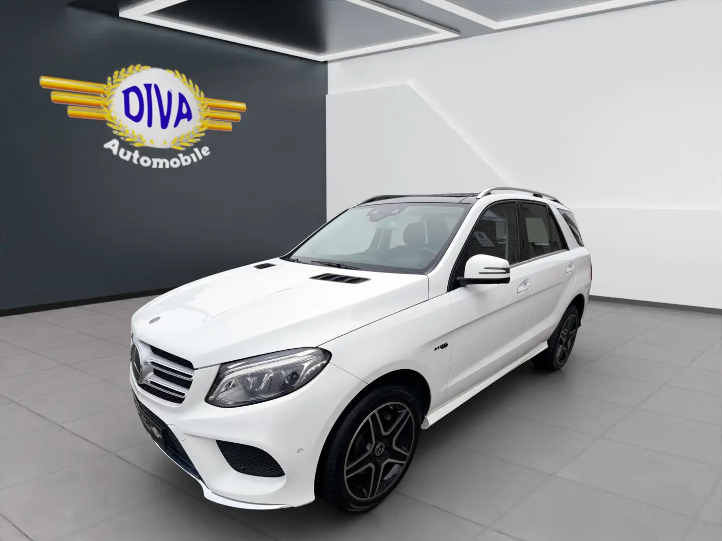 Mercedes-Benz GLE 250 GLE 250 d 4Matic AMG Line Fehér - 1