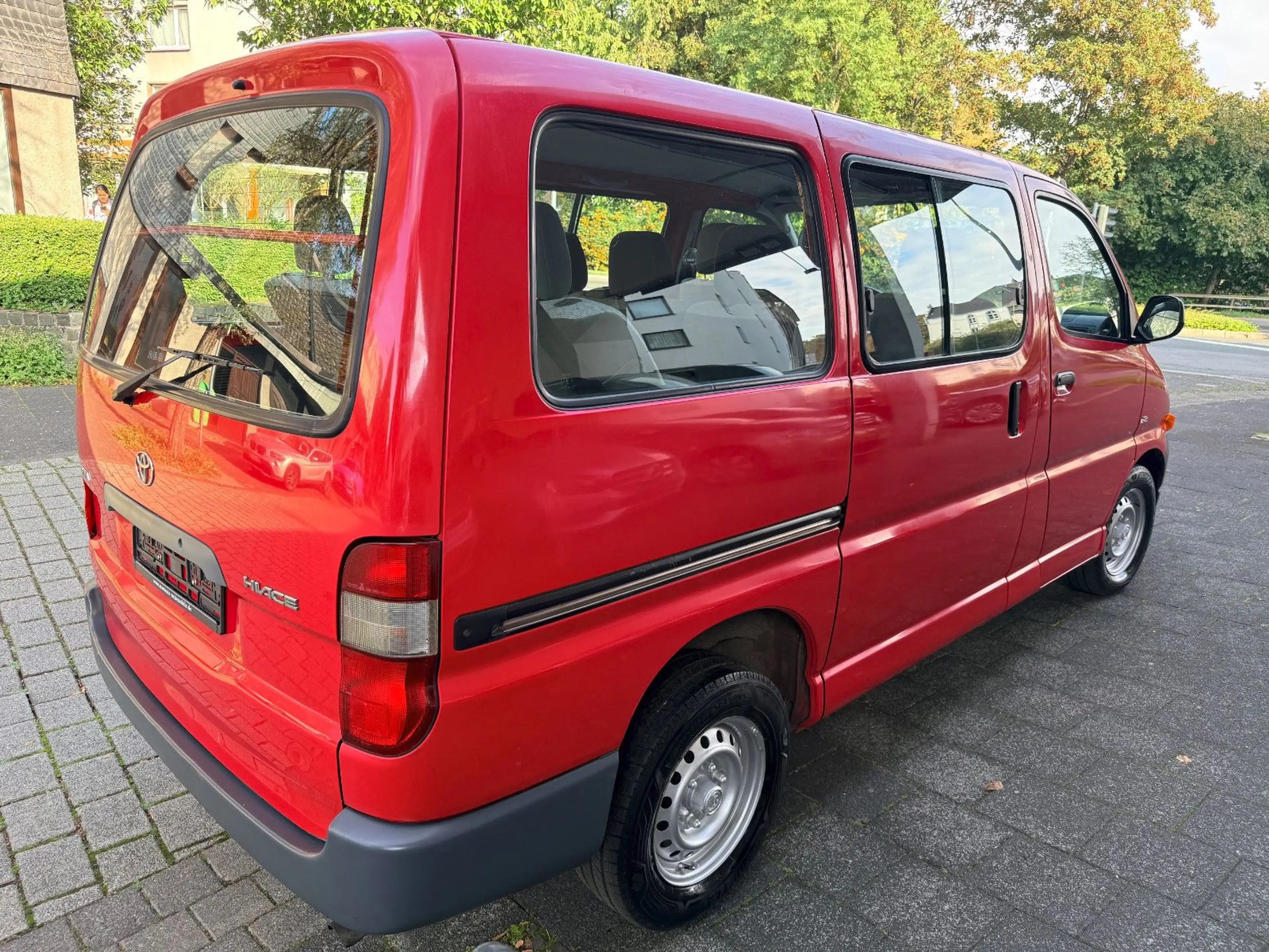 Toyota Hiace 2.5 Diesel D4D, 8-Sitzer, 1. Hand — photo 4