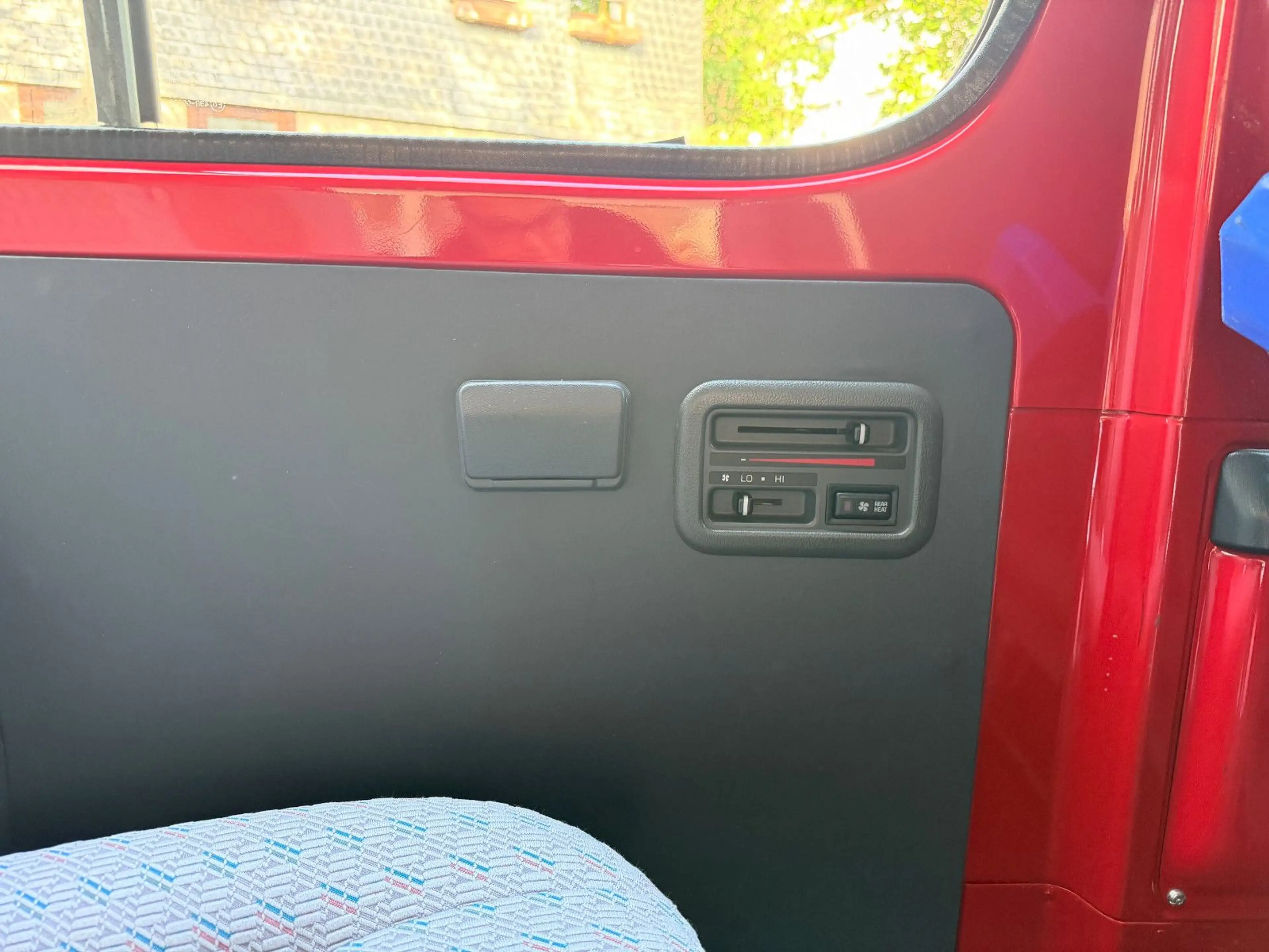 Toyota Hiace 2.5 Diesel D4D, 8-Sitzer, 1. Hand — photo 11