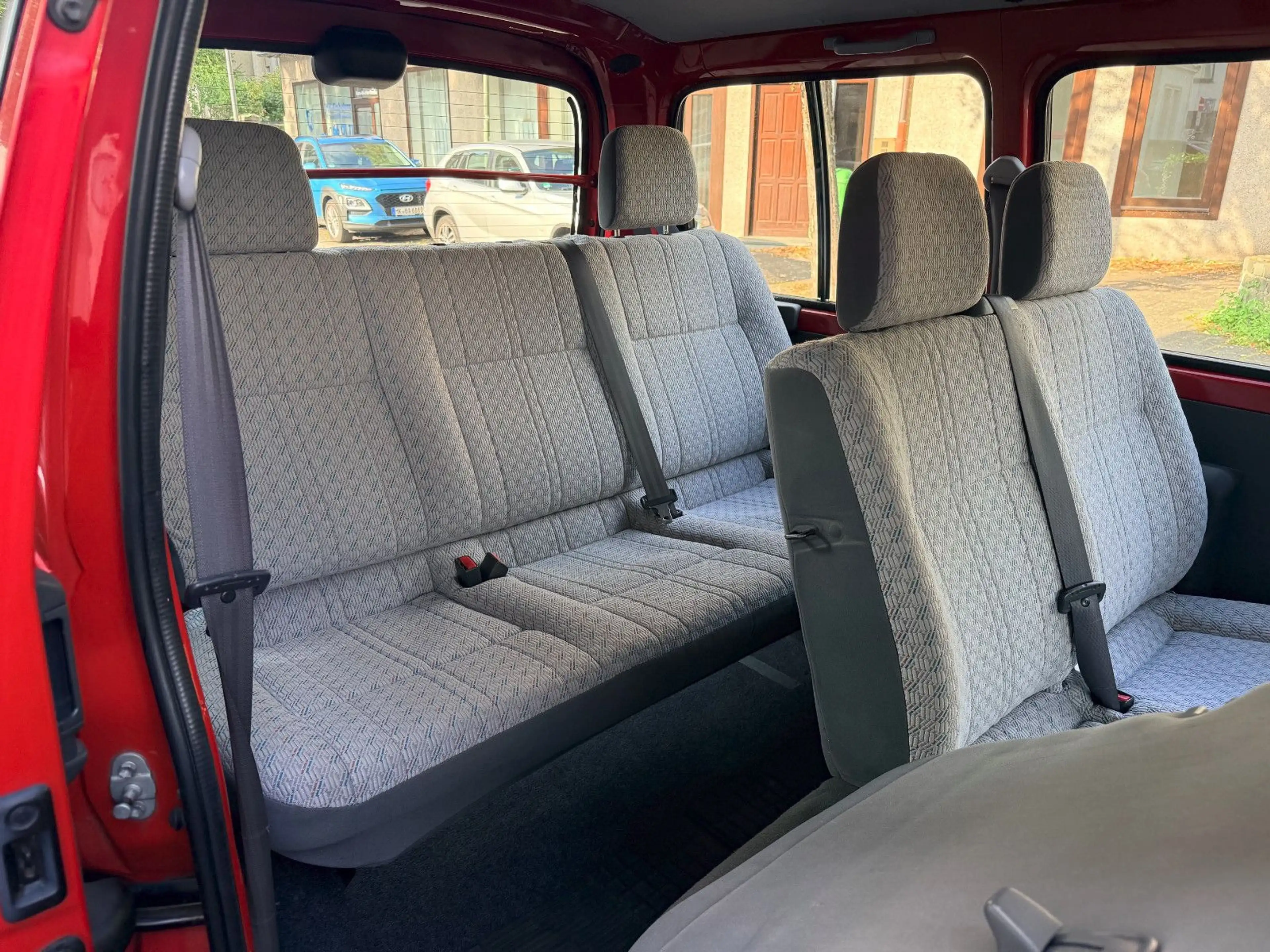Toyota Hiace 2.5 Diesel D4D, 8-Sitzer, 1. Hand — photo 15