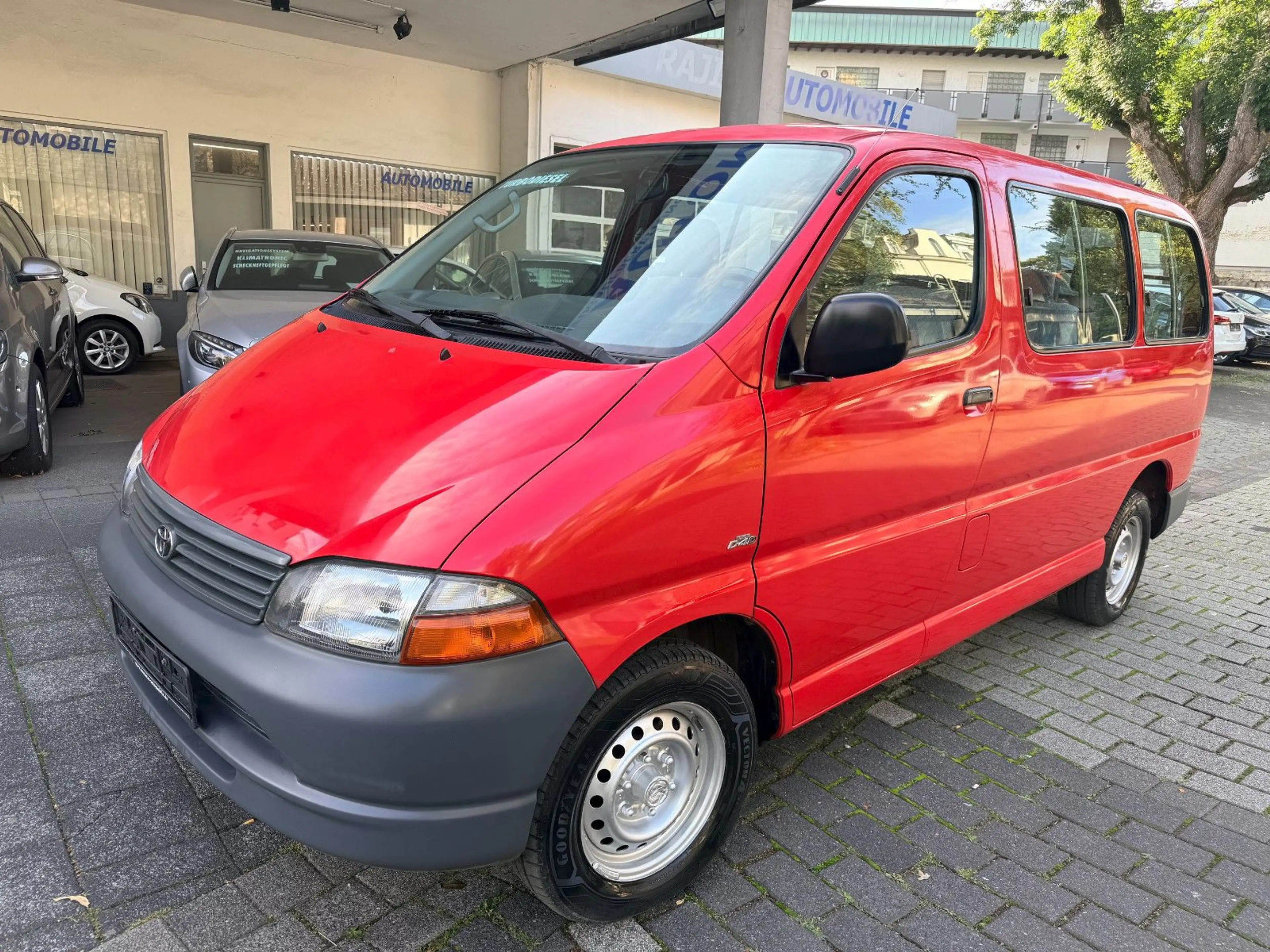 Toyota Hiace 2.5 Diesel D4D, 8-Sitzer, 1. Hand
