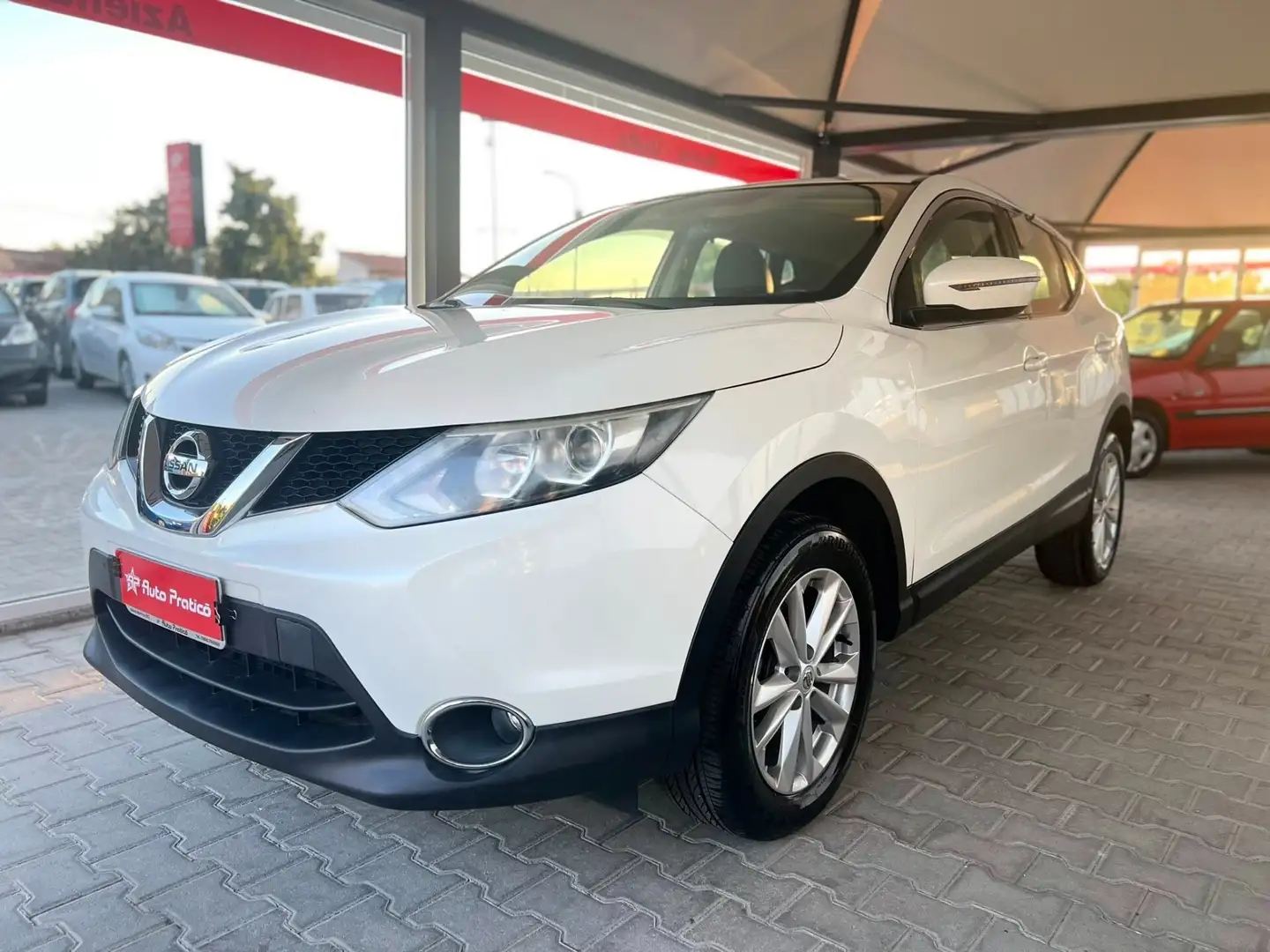 Nissan Qashqai Qashqai 1.5 dCi N-Vision Weiß - 1