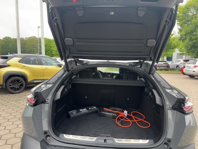 Peugeot 408 Plug-In Hybrid 225 GT*NAVI*360°-Kamera*LED** — photo 13