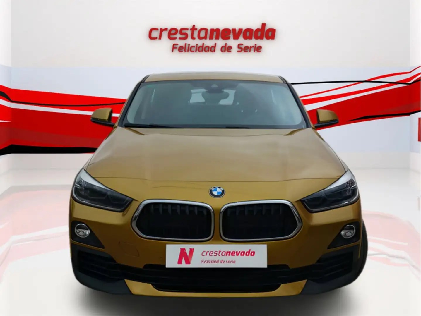 BMW X2 sDrive 18d Geel - 2