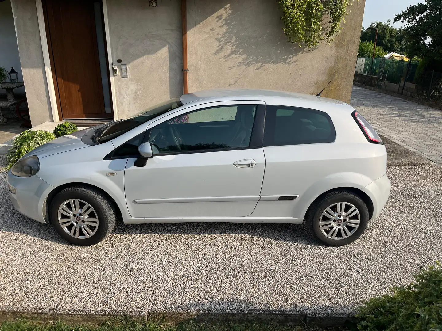 Fiat Punto Punto III 2012 3p 1.4 easypower Lounge Gpl Grigio - 2