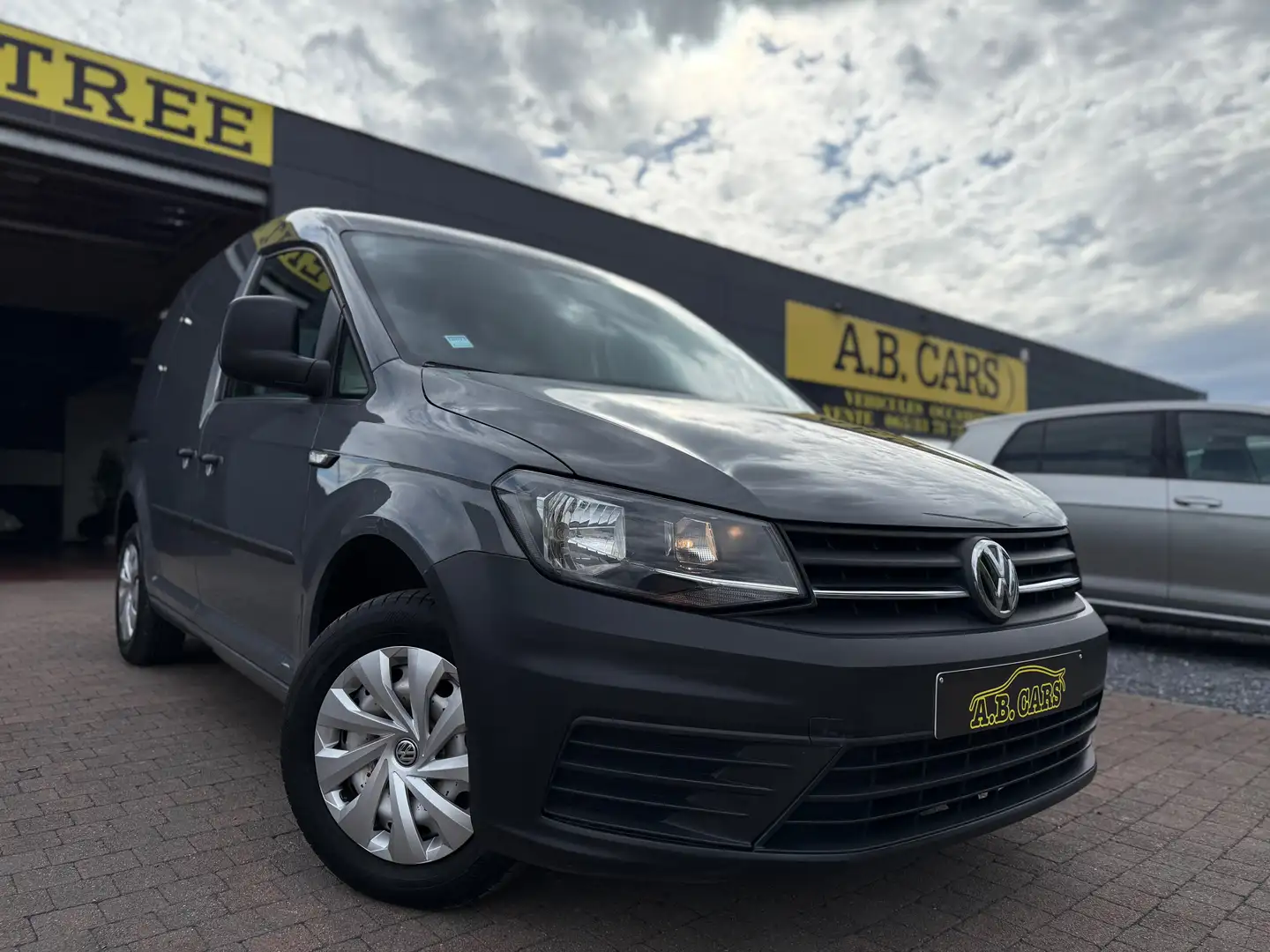 Volkswagen Caddy 1.2 TSI UTILITAIRE *GARANTIE 12MOIS*1ERE MAIN Gris - 1