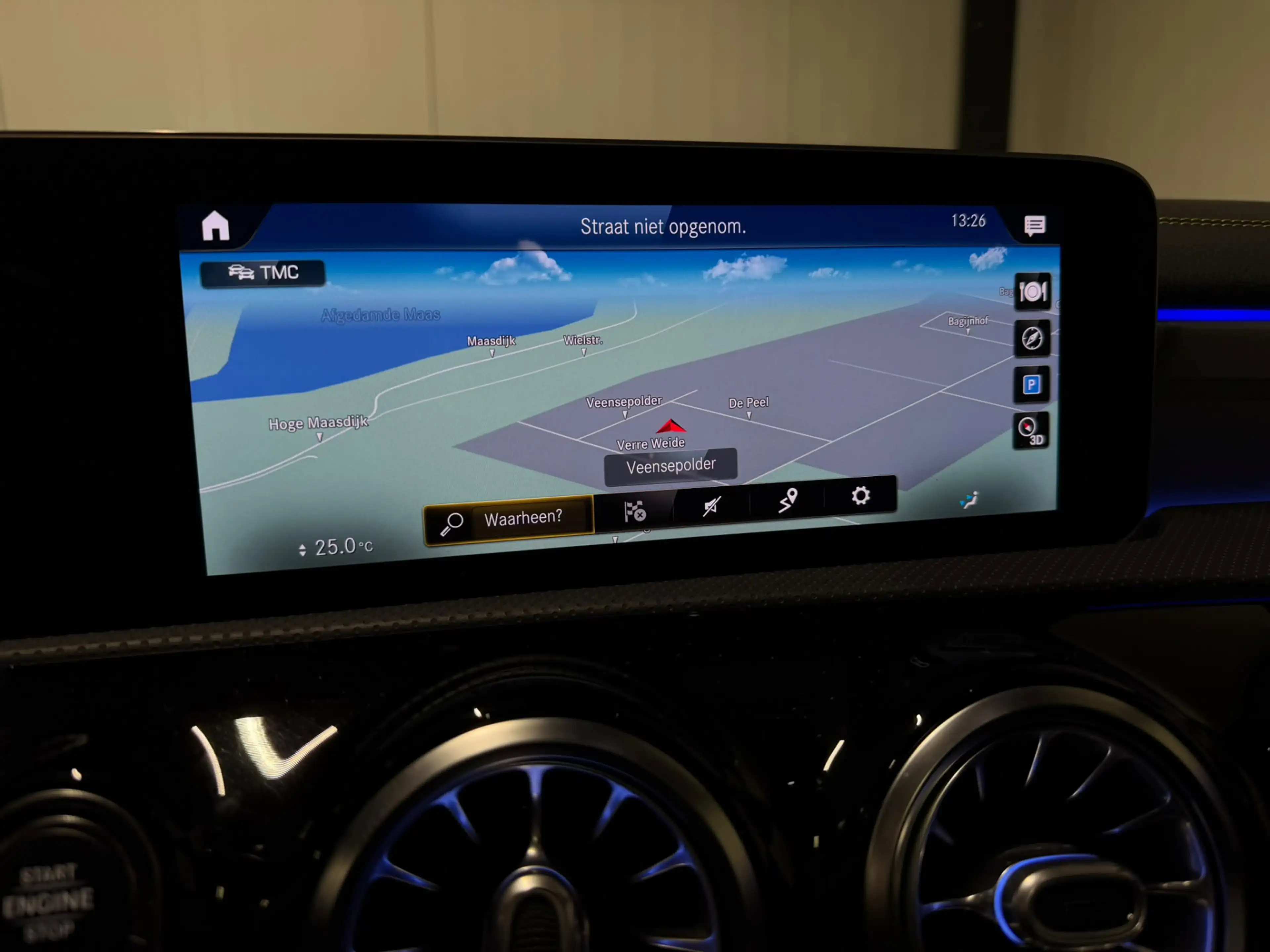 Mercedes-Benz A 250 Premium Plus Edition 1 PANO SFEER WIDESCREEN Night — photo 15