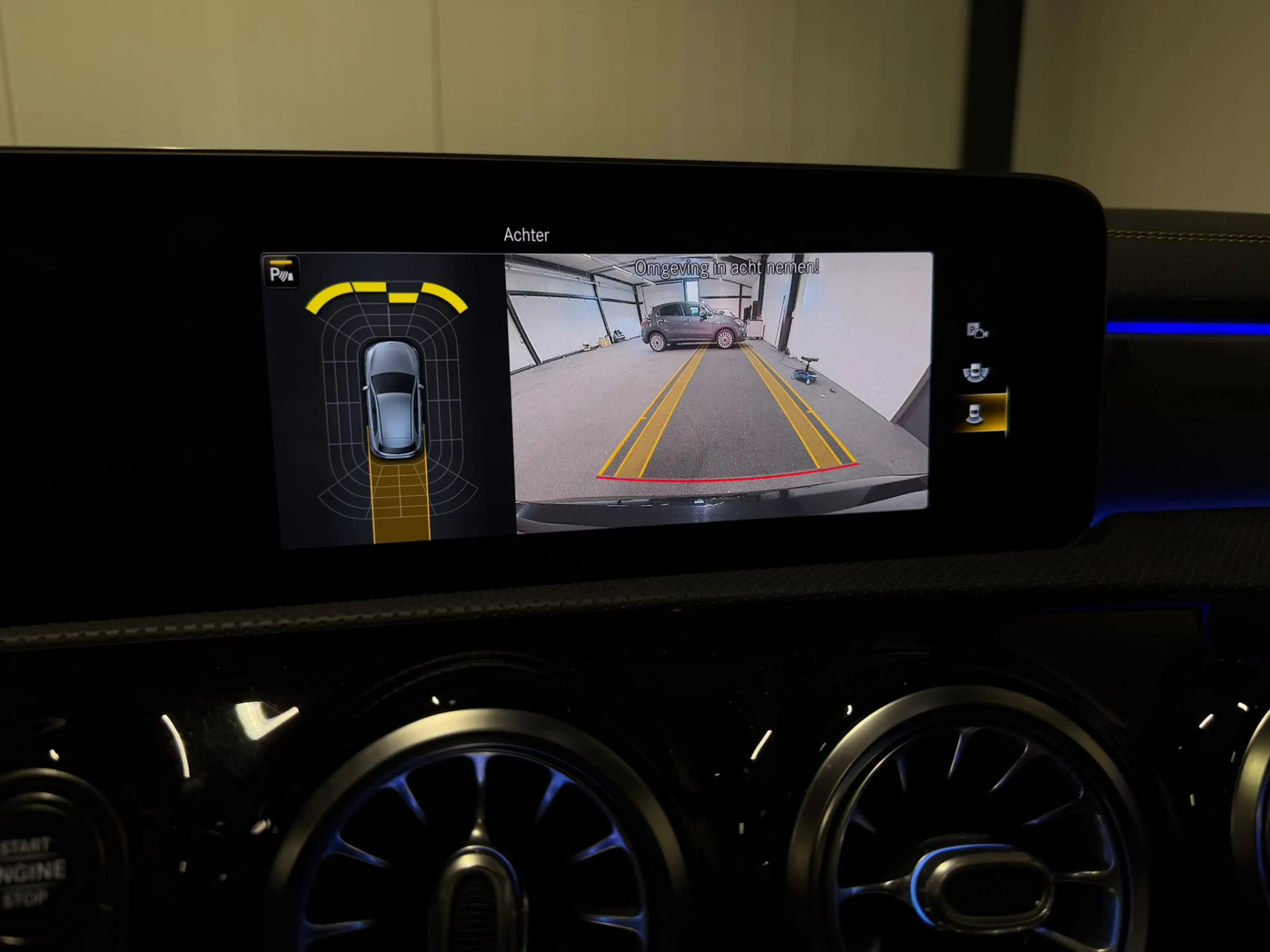 Mercedes-Benz A 250 Premium Plus Edition 1 PANO SFEER WIDESCREEN Night — photo 16