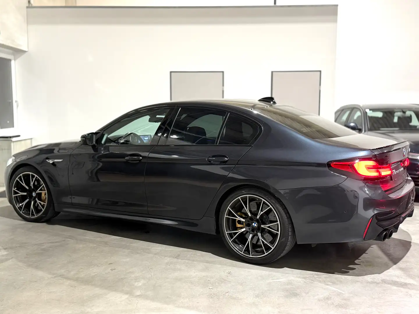 BMW M5 F90 M5, KERAMIKBR.,MASSAGE,ACC,BOWERS,SZH,SZB,HUD Grau - 2