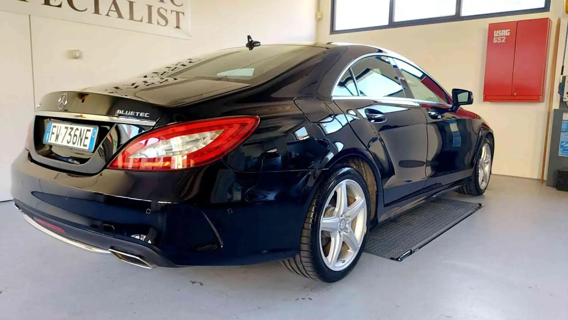 Mercedes-Benz CLS 250 d 4Matic AMG Euro6 Noir - 1