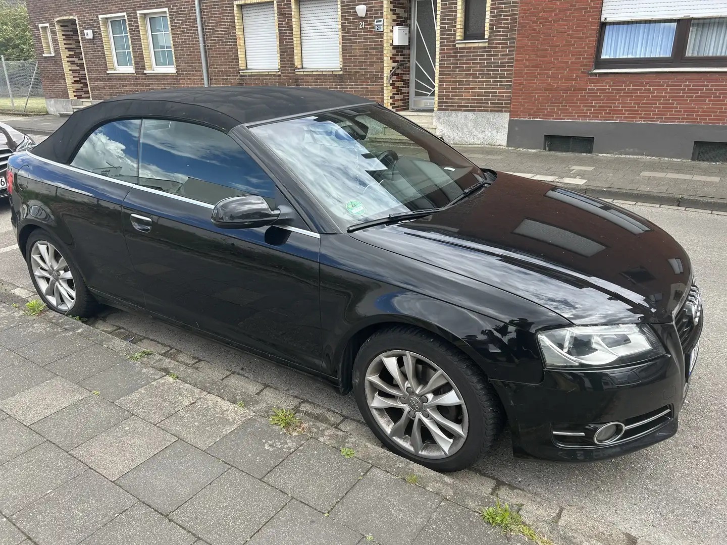 Audi A3 Cabriolet 1.8 TFSI S tronic Attraction Schwarz - 2