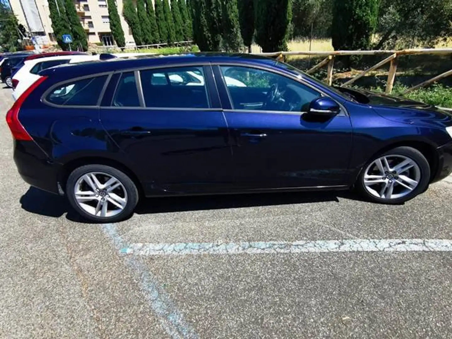 Volvo V60 V60 2.0 d2 Business geartronic(120CV) Blu/Azzurro - 1