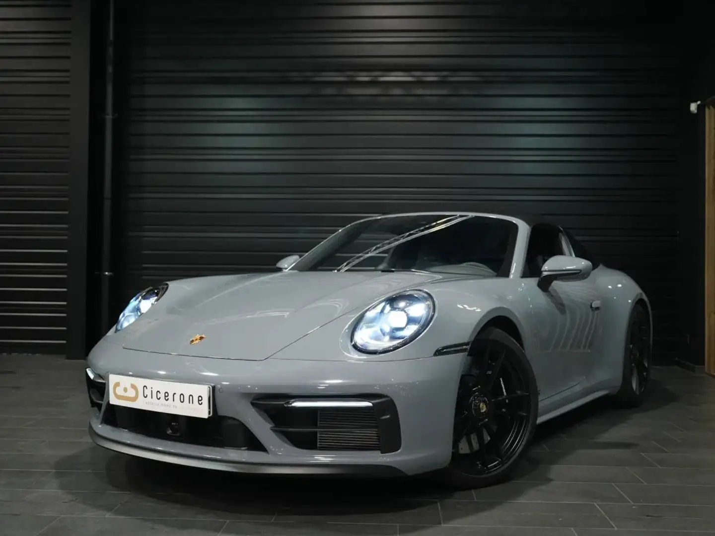 Porsche 992 Type 992.1 Targa 4 GTS - 1