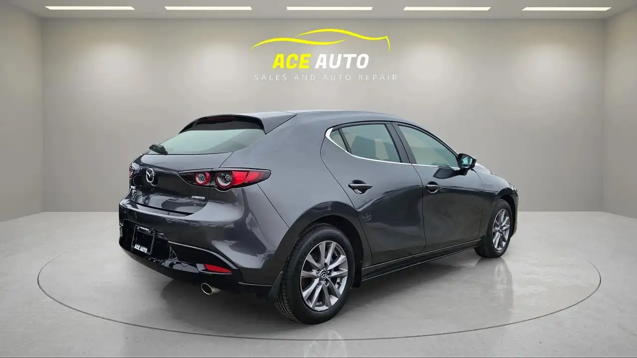 Mazda 3 photo Mazda 3