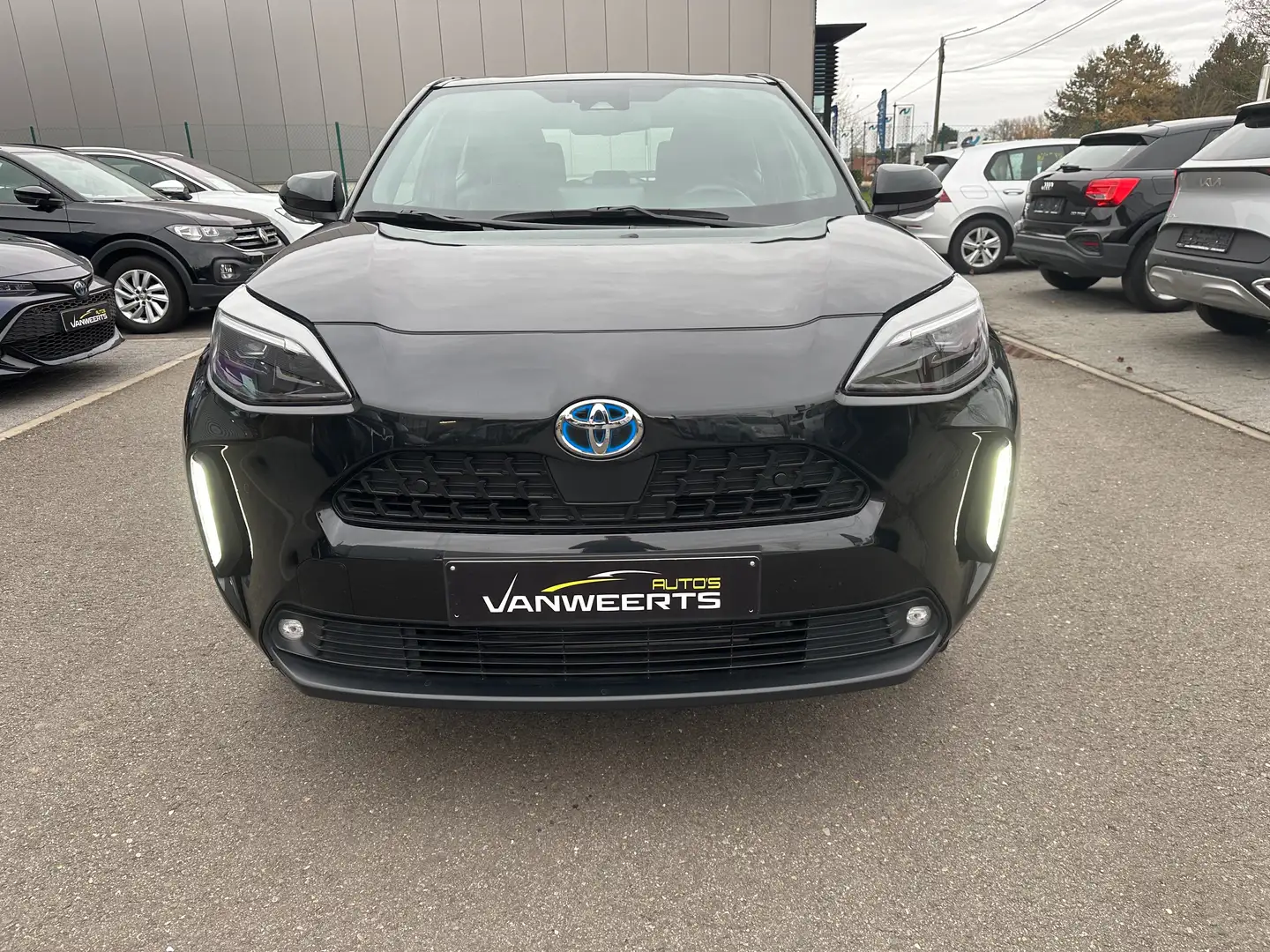 Toyota Yaris Cross Hybrid 1.5 VVT-i Elegant, CARPLAY/ CAMERA/ ACC/LED Grijs - 2