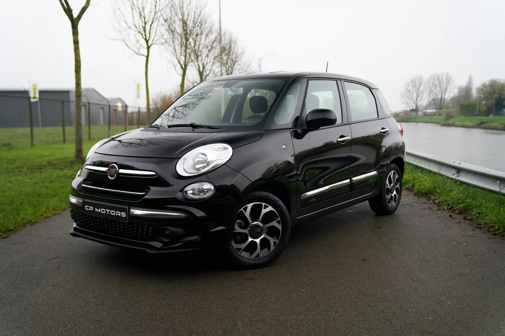 Fiat 500L APPLE CARPLAY | CRUISE | PDC | AIRCO | 5632 KM !! Noir - 1