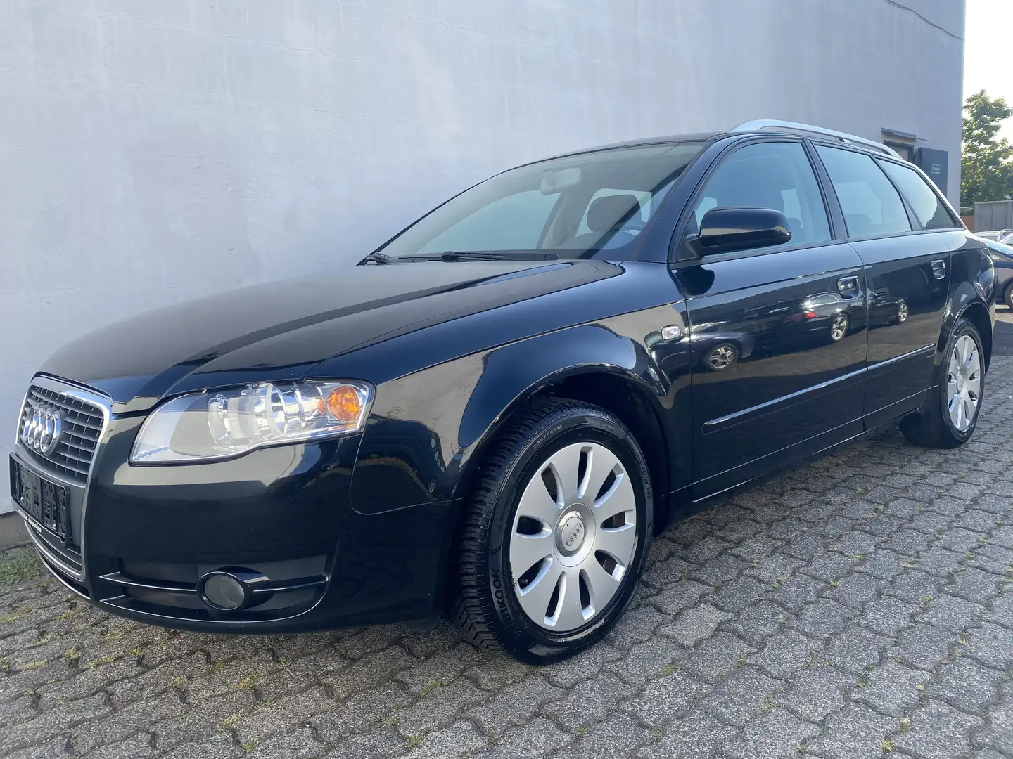 Audi A4 Avant 2.0 TDI DPF Klima/2.Hand/LM/09-2026 Noir - 1