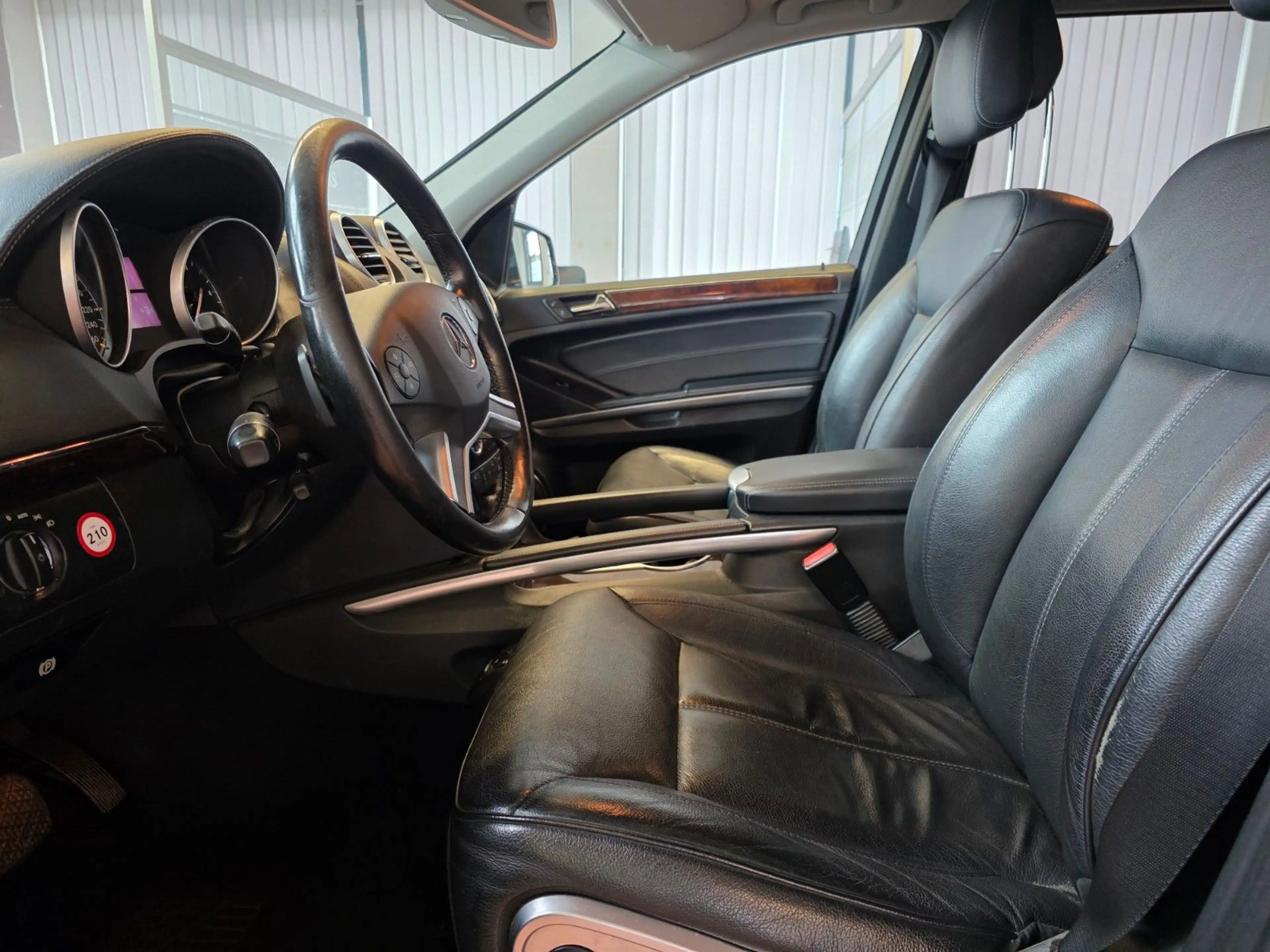 Mercedes-Benz GL 450 CDI 4Matic+Standheizung+Kamera+7-Sitzer — photo 14